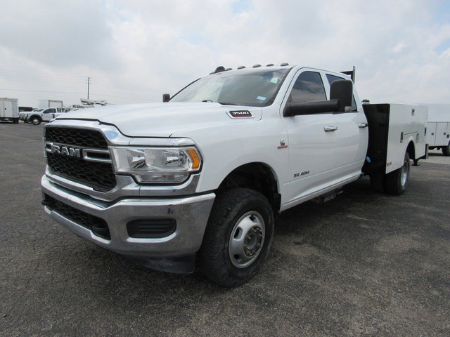 Used 2022 RAM 3500 Tradesman w/ Chrome Appearance Group AWD/4WD image 7