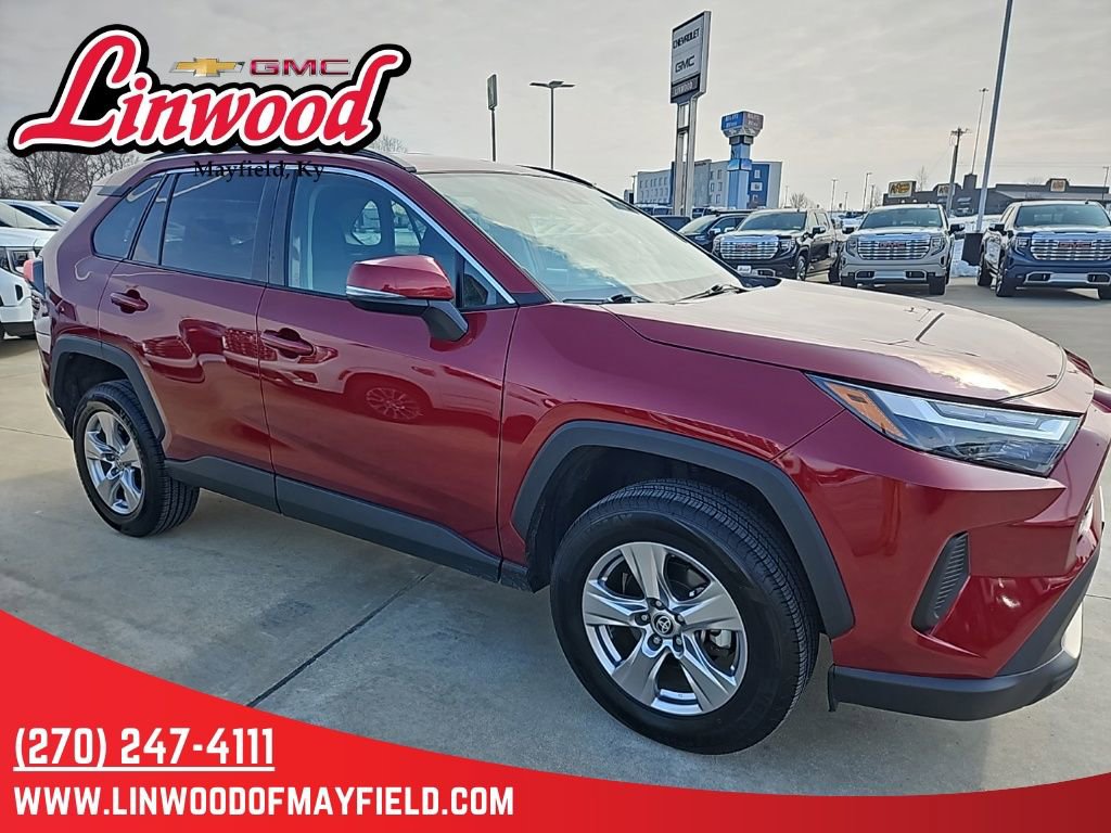 Used 2023 Toyota RAV4 XLE image 1