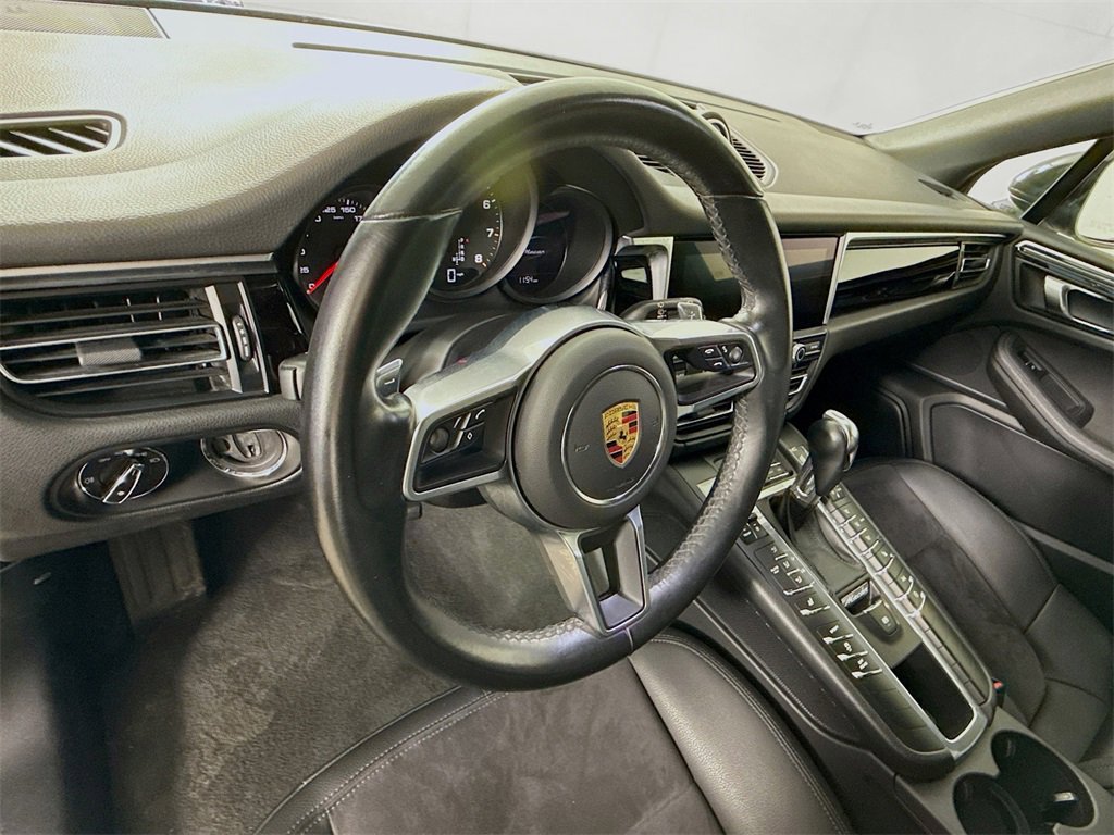 Used 2021 Porsche Macan image 12