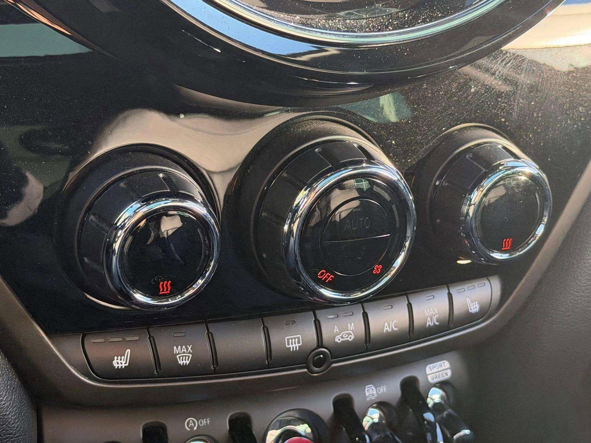 Used 2022 MINI Cooper Countryman S w/ Boardwalk Edition image 44