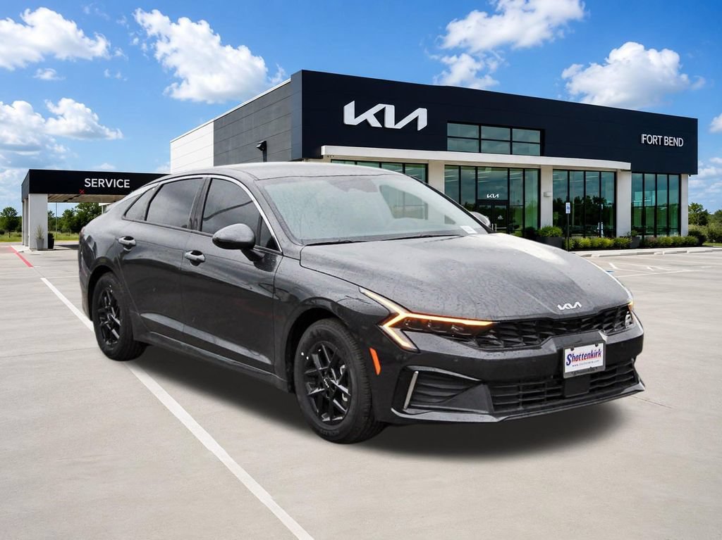 New 2026 Kia K5 LXS FWD image 3