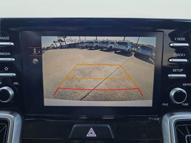 Used 2022 Kia Sorento LX image 17