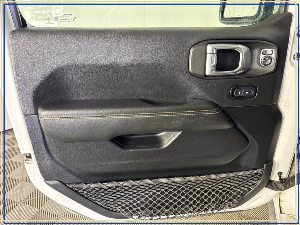 Certified 2021 Jeep Gladiator Overland AWD/4WD image 26