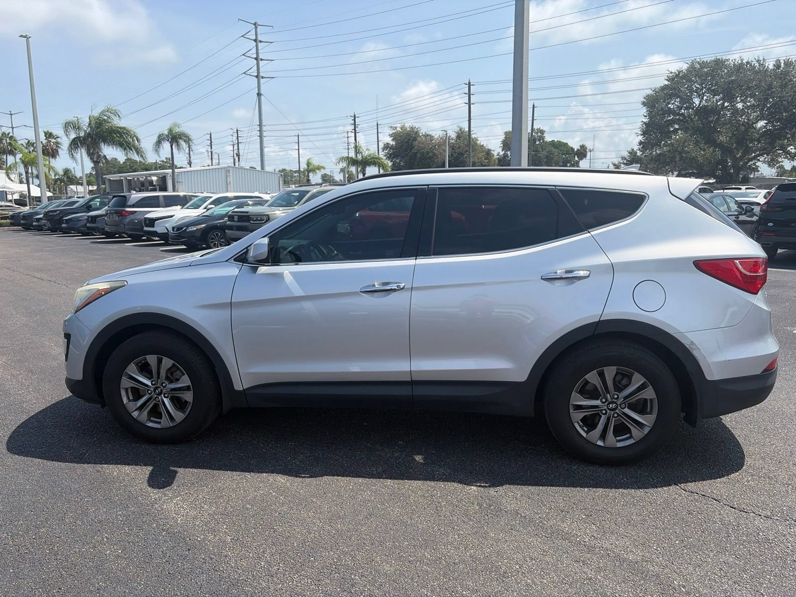 Used 2016 Hyundai Santa Fe Sport w/ Option Group 02 FWD image 4