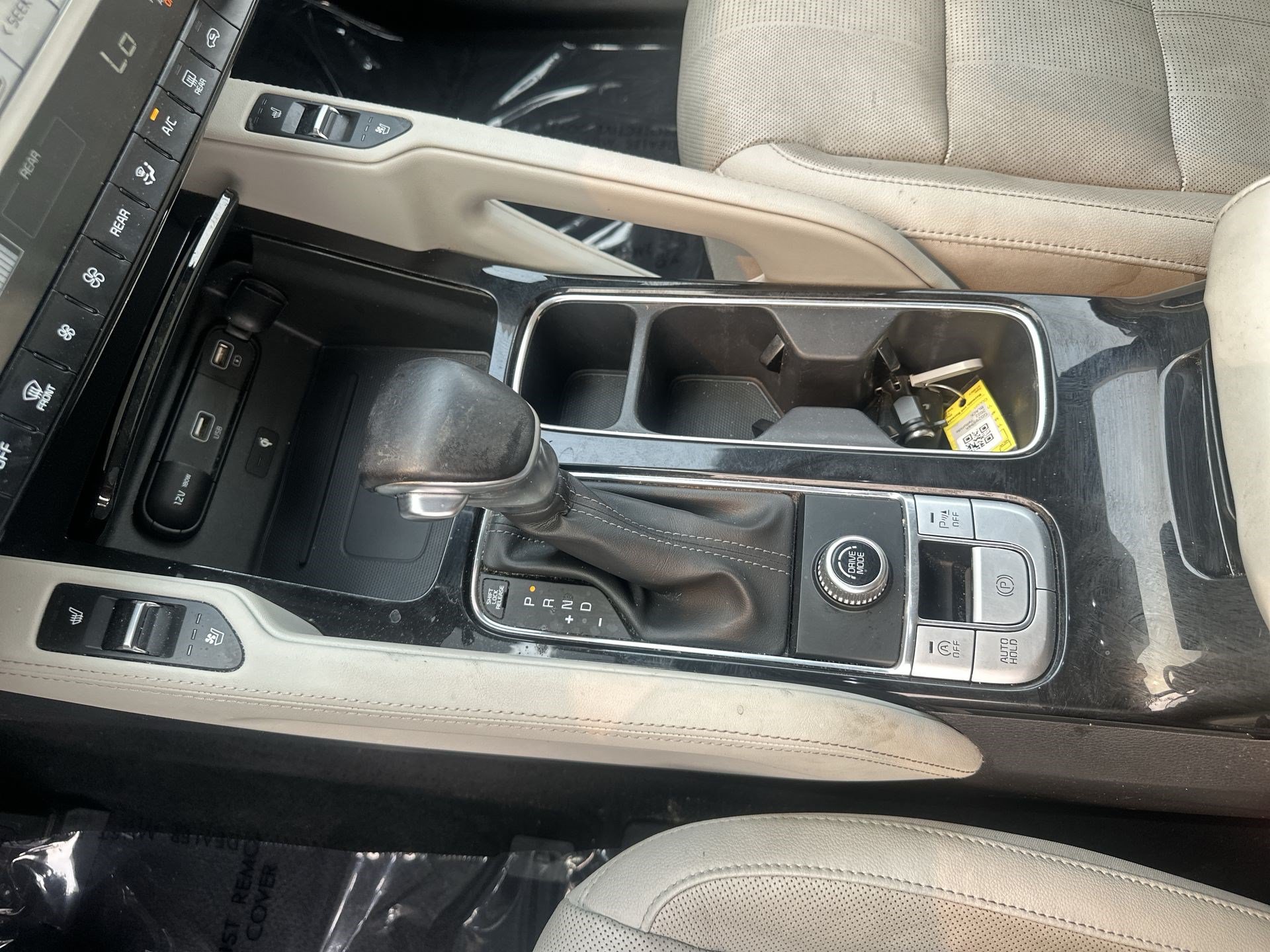 Certified 2022 Kia Telluride EX w/ EX Premium Package FWD image 19