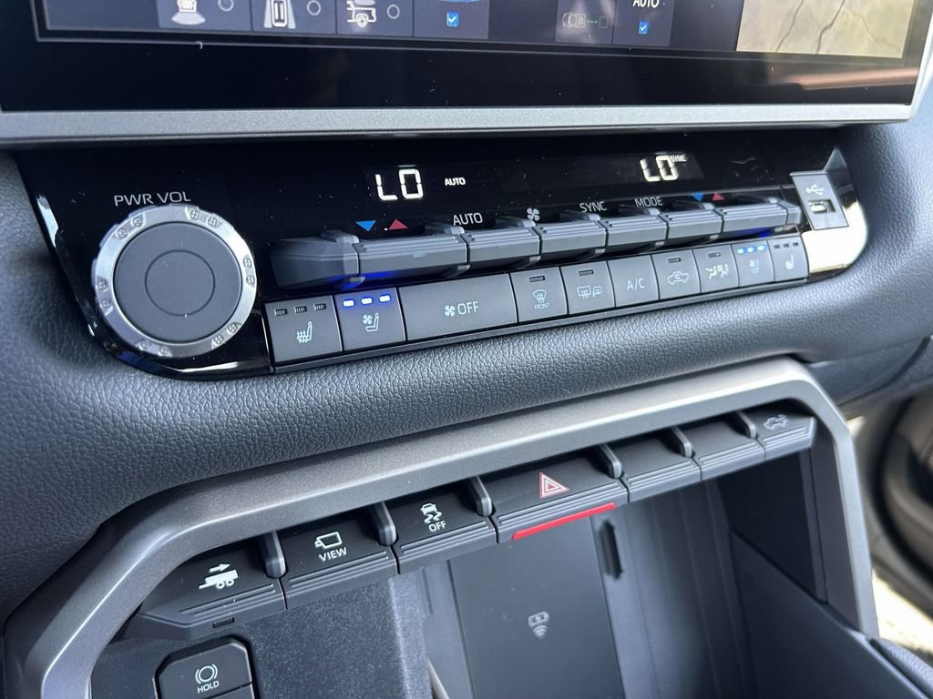 New 2026 Toyota Tundra Limited AWD/4WD image 25