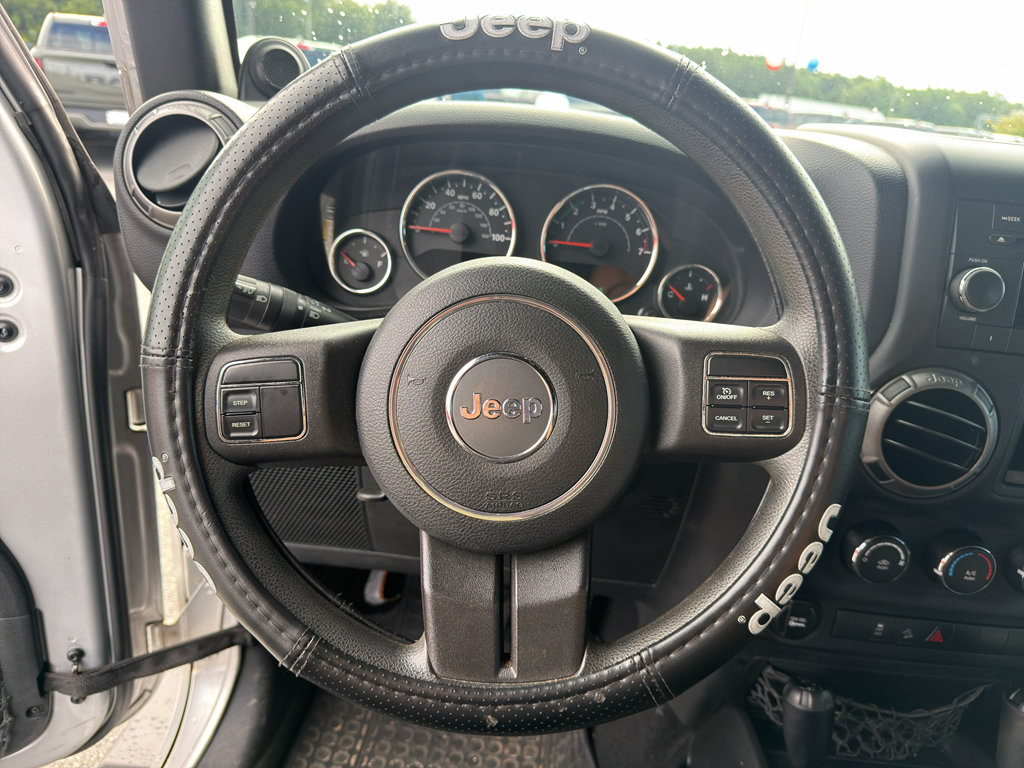 Used 2012 Jeep Wrangler Unlimited Sport AWD/4WD image 12