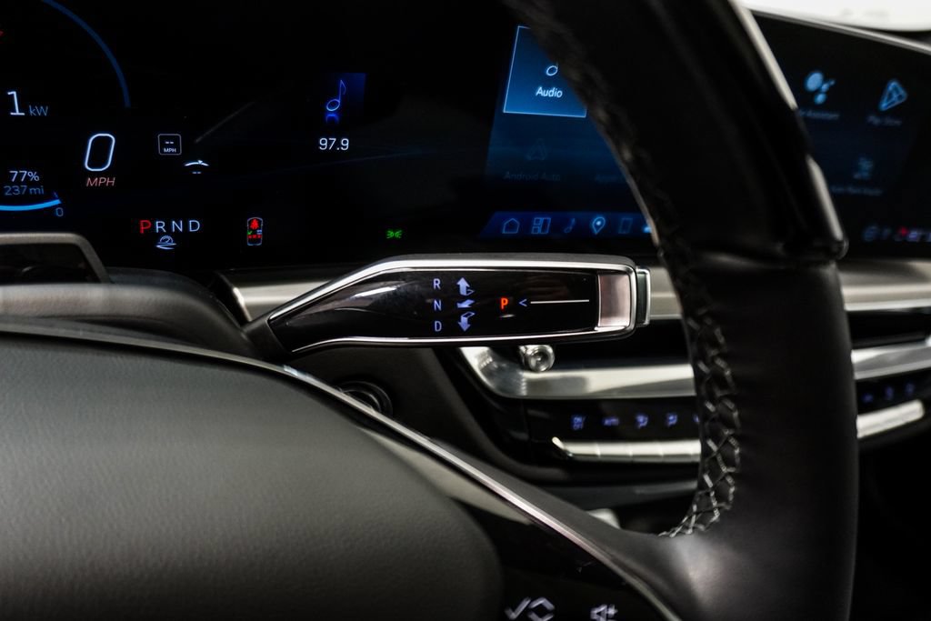 Used 2024 Cadillac Lyriq Sport AWD/4WD image 19
