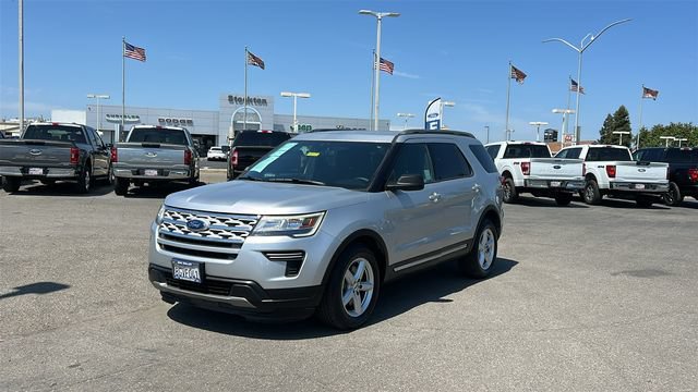 Certified 2018 Ford Explorer XLT FWD image 8