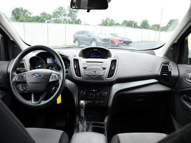 Used 2017 Ford Escape SE AWD/4WD image 19