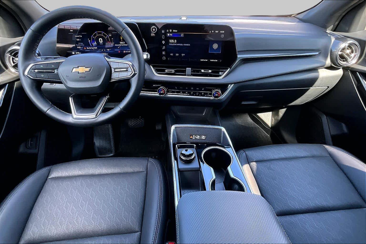 Used 2026 Chevrolet Equinox LT w/ Convenience Package II FWD image 15