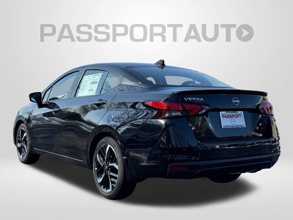 New 2025 Nissan Versa SR w/ Trunk Package image 4
