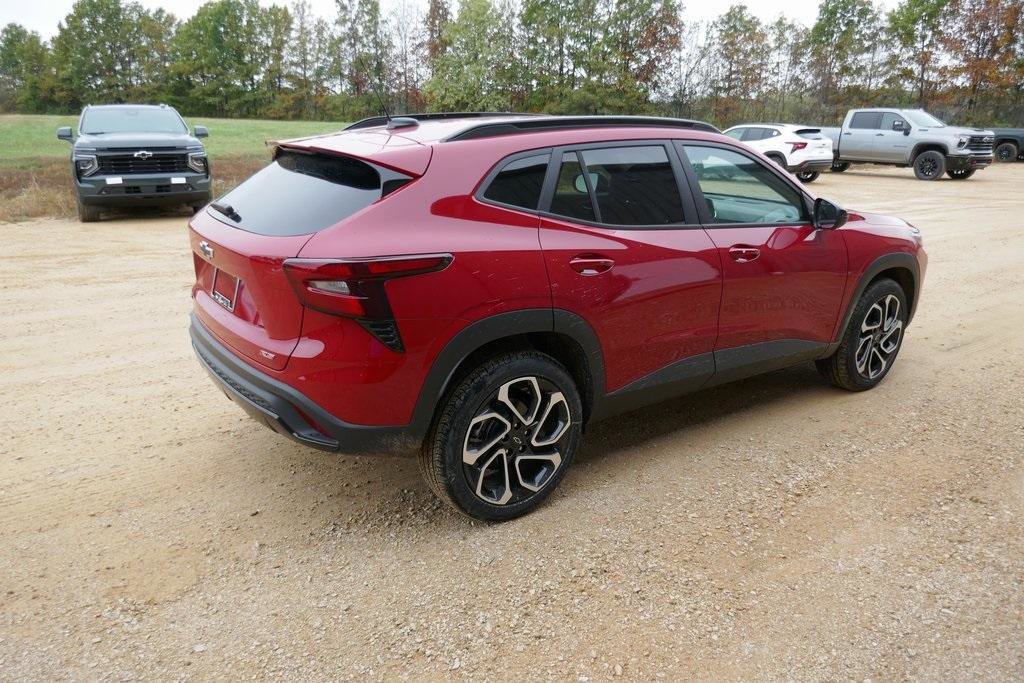 New 2026 Chevrolet Trax RS w/ Sunroof Package image 3