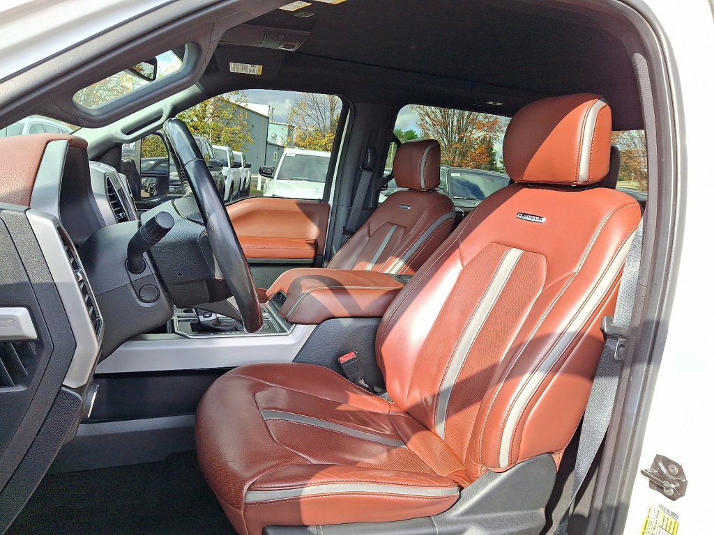 Used 2018 Ford F150 Platinum w/ Equipment Group 701A Luxury image 24