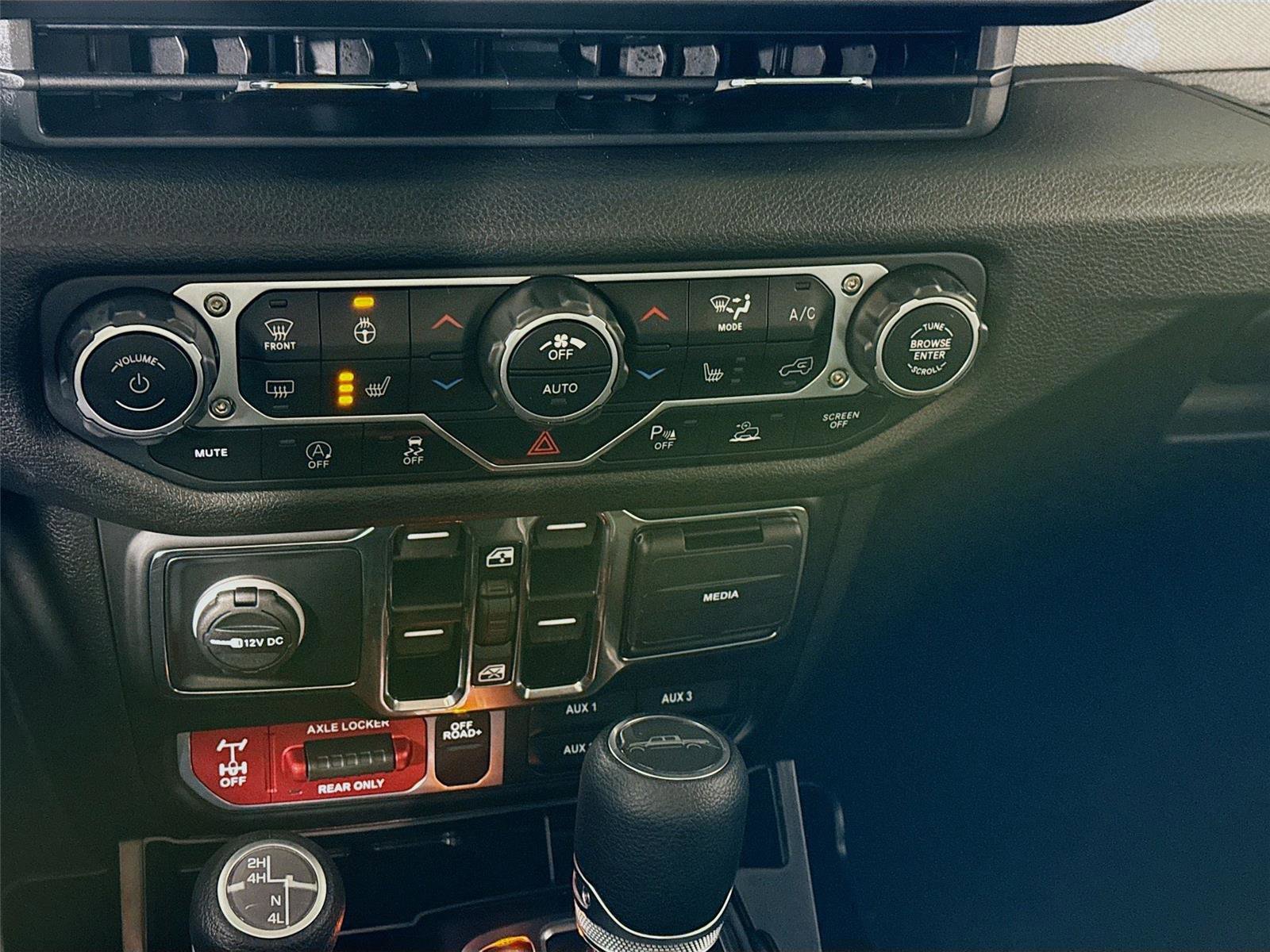 Used 2025 Jeep Gladiator Willys image 10