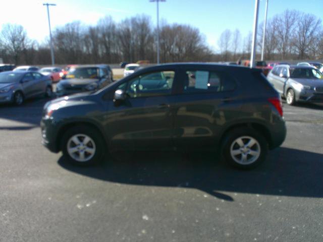 Used 2016 Chevrolet Trax LS image 3