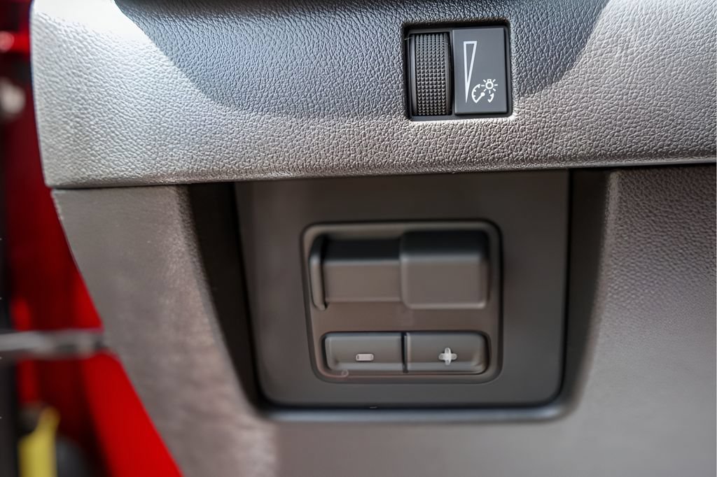 New 2026 GMC Canyon AT4 w/ Technology Plus Package AWD/4WD image 15