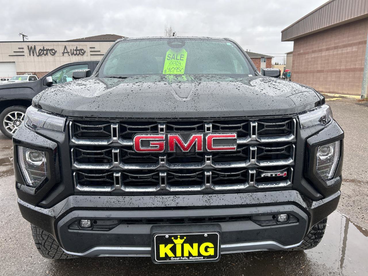 Used 2024 GMC Canyon AT4 AWD/4WD image 3