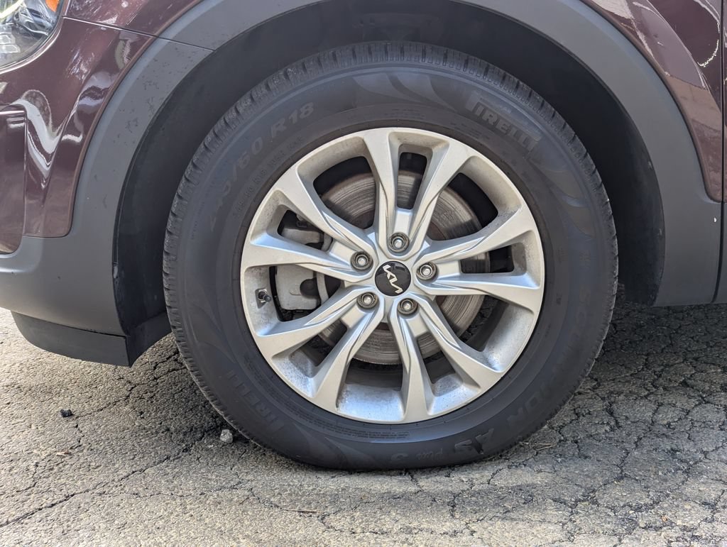 Used 2022 Kia Telluride LX AWD/4WD image 13