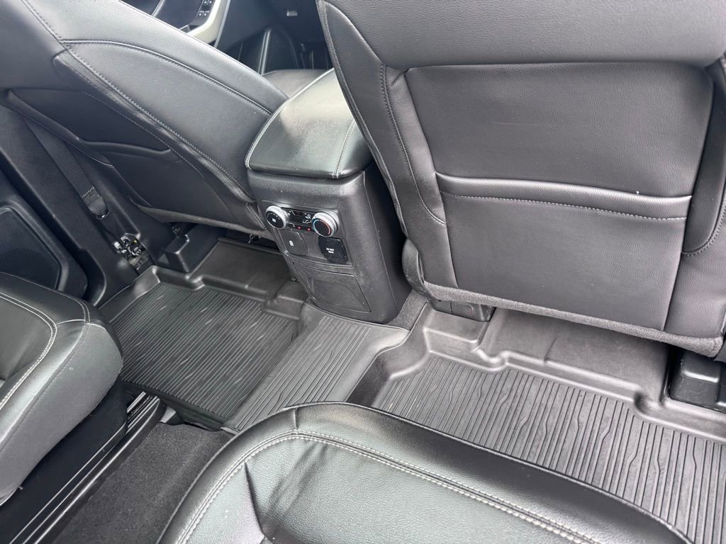 Certified 2022 Ford Explorer Limited w/ Equipment Group 301A image 21