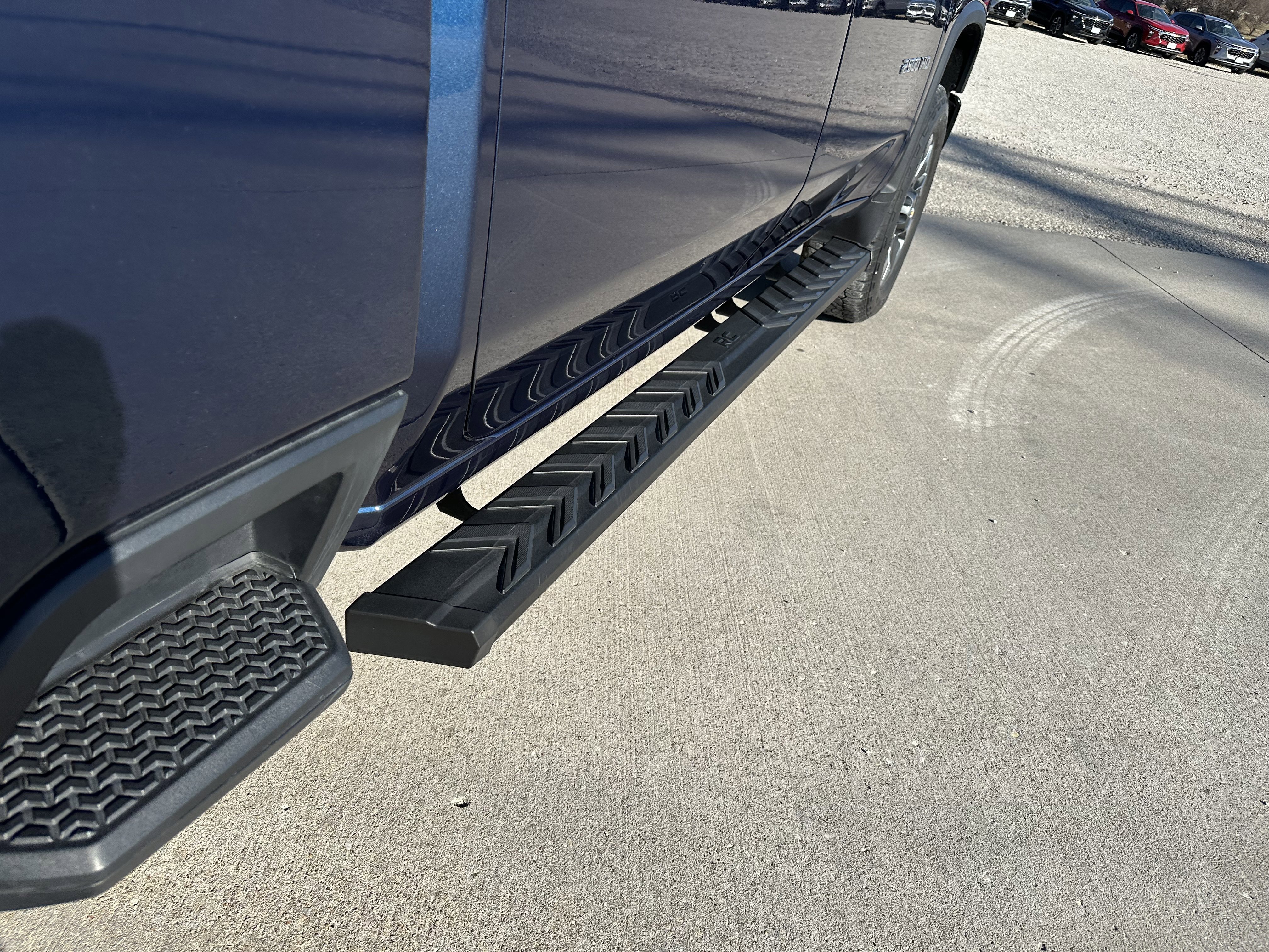 Used 2022 Chevrolet Silverado 2500 Custom w/ Custom Convenience Package image 22