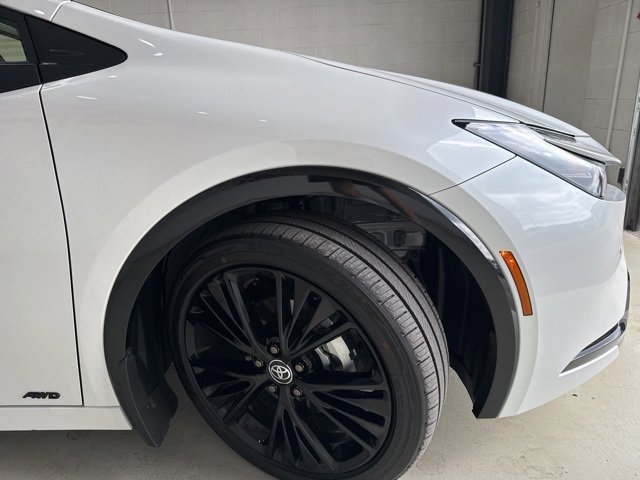 Used 2025 Toyota Prius LE image 4