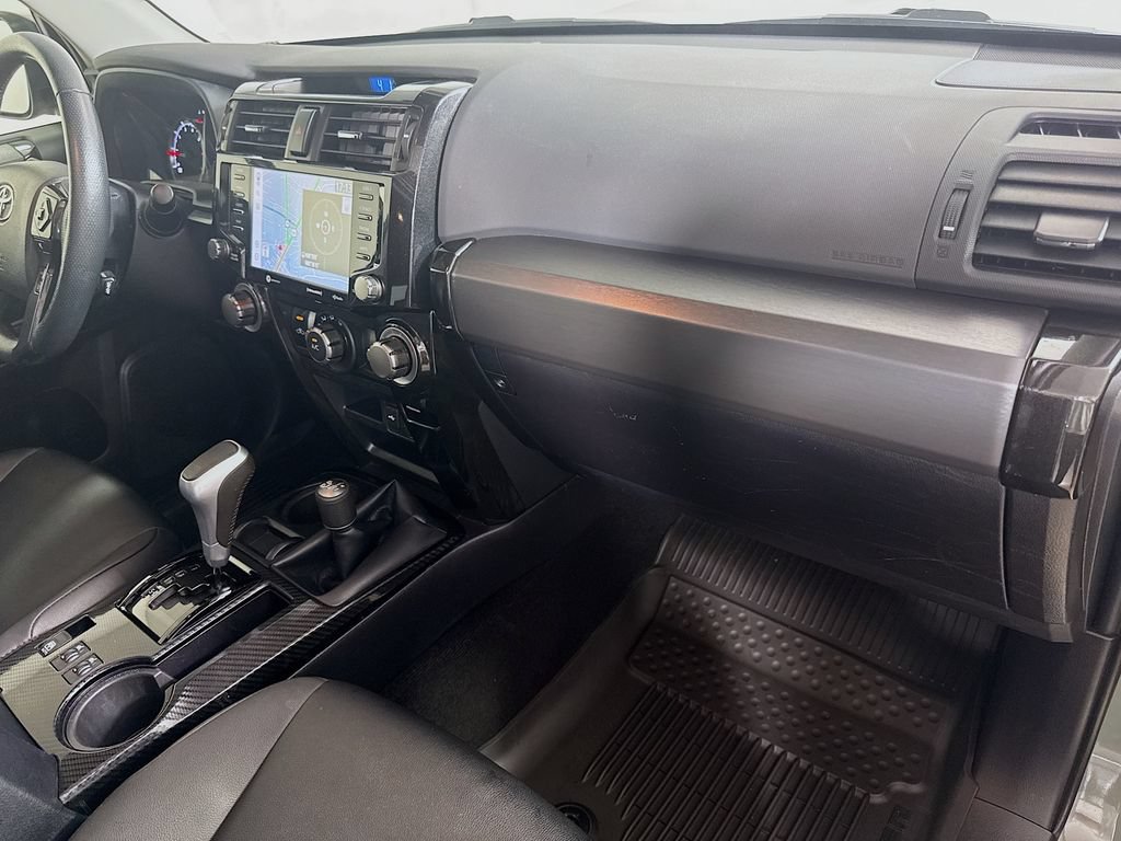 Used 2023 Toyota 4Runner TRD Off-Road Premium w/ Off Road Premium Plus Package AWD/4WD image 31