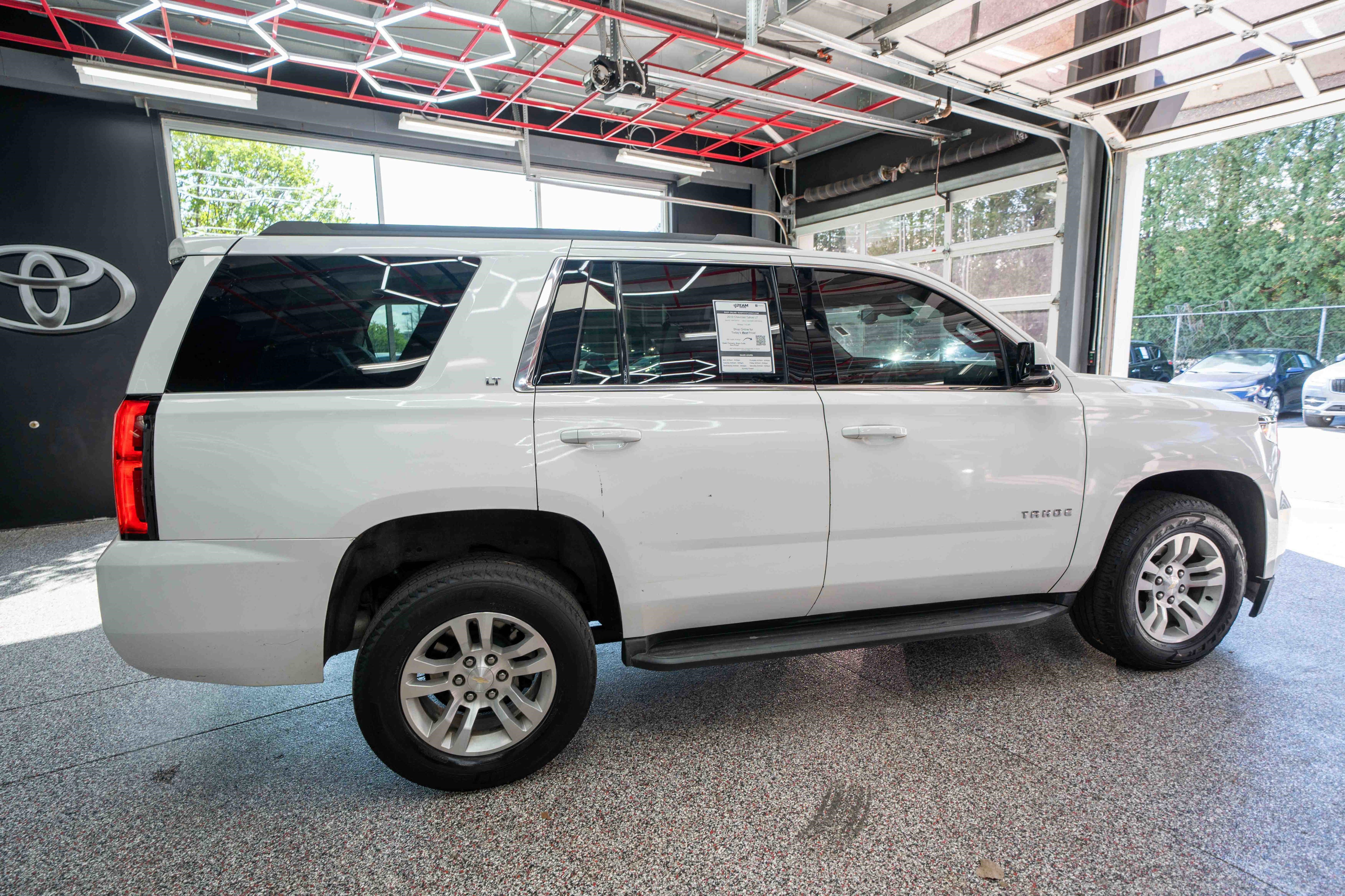 Used 2019 Chevrolet Tahoe LT image 4