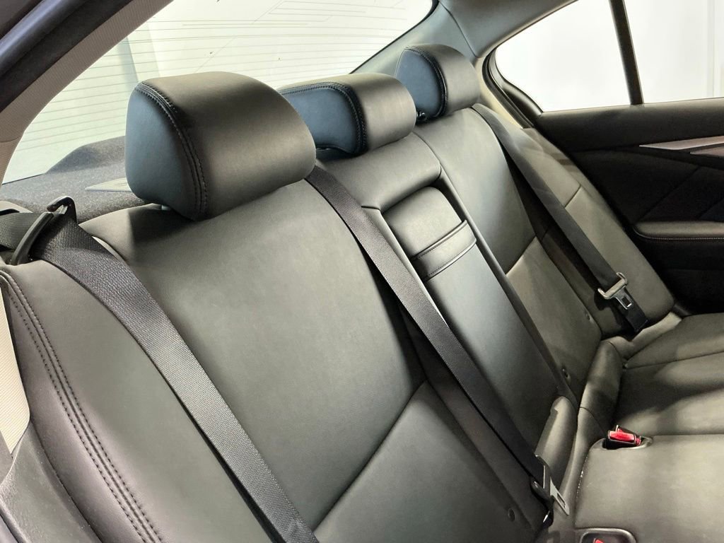 Used 2015 INFINITI Q50 Premium w/ All Weather Package RWD image 8