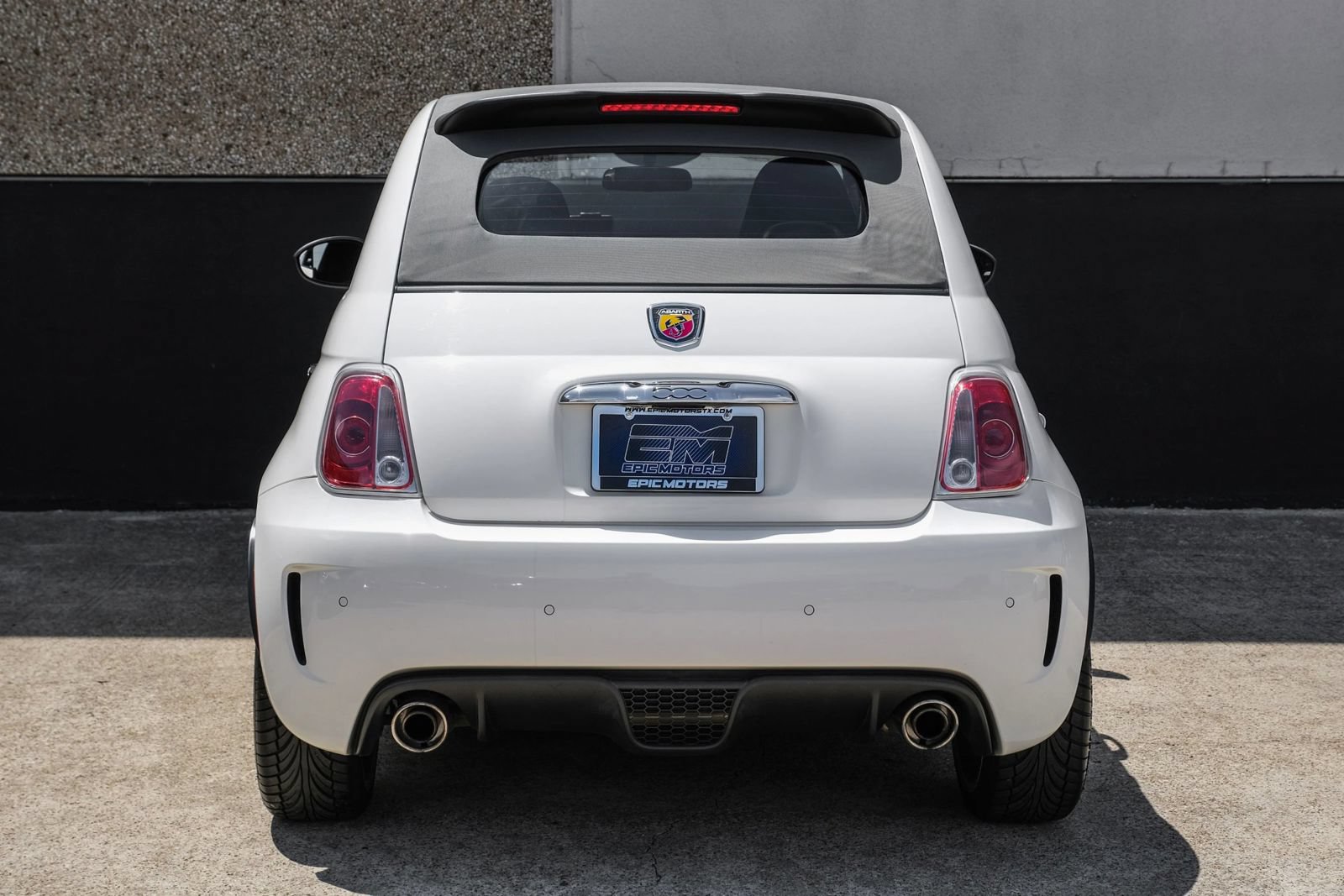 Used 2013 FIAT 500 Abarth w/ Comfort/Convenience Group FWD image 8