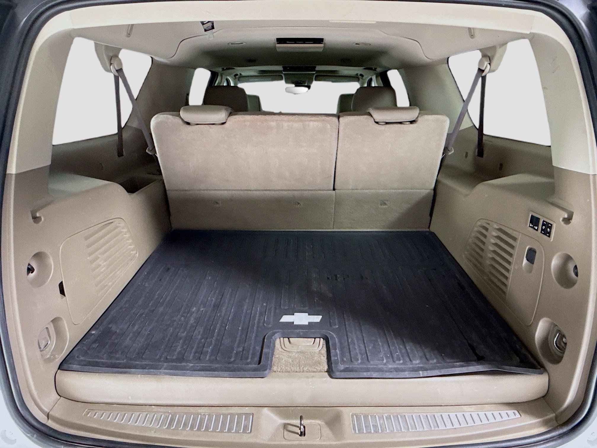 Used 2019 Chevrolet Suburban Premier RWD image 34