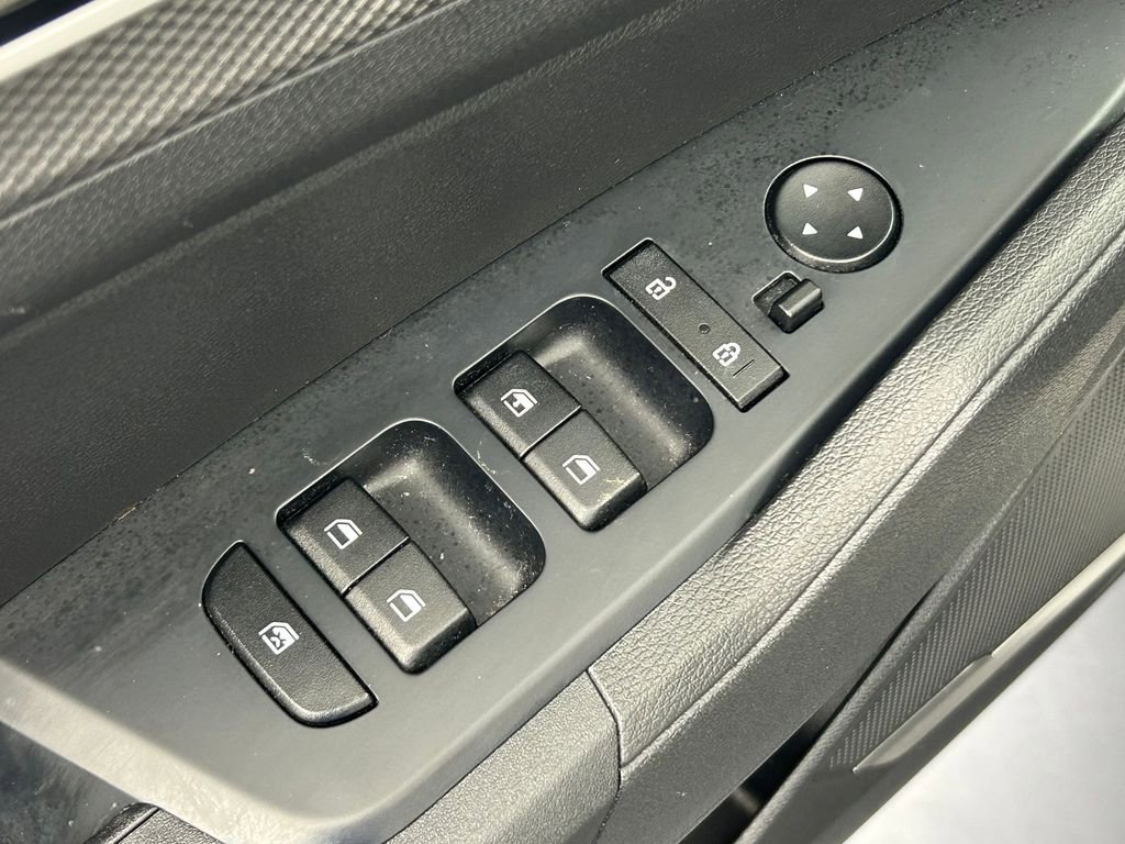Used 2024 Kia Sportage LX FWD image 17
