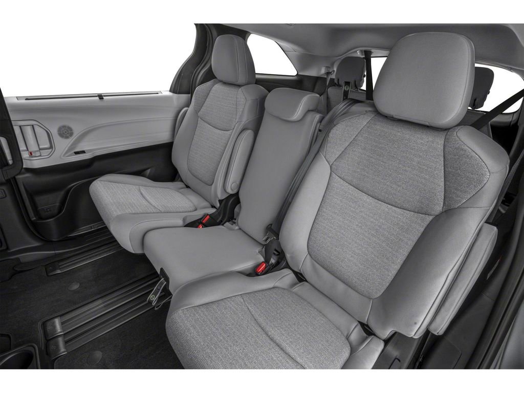 New 2025 Toyota Sienna LE FWD image 8