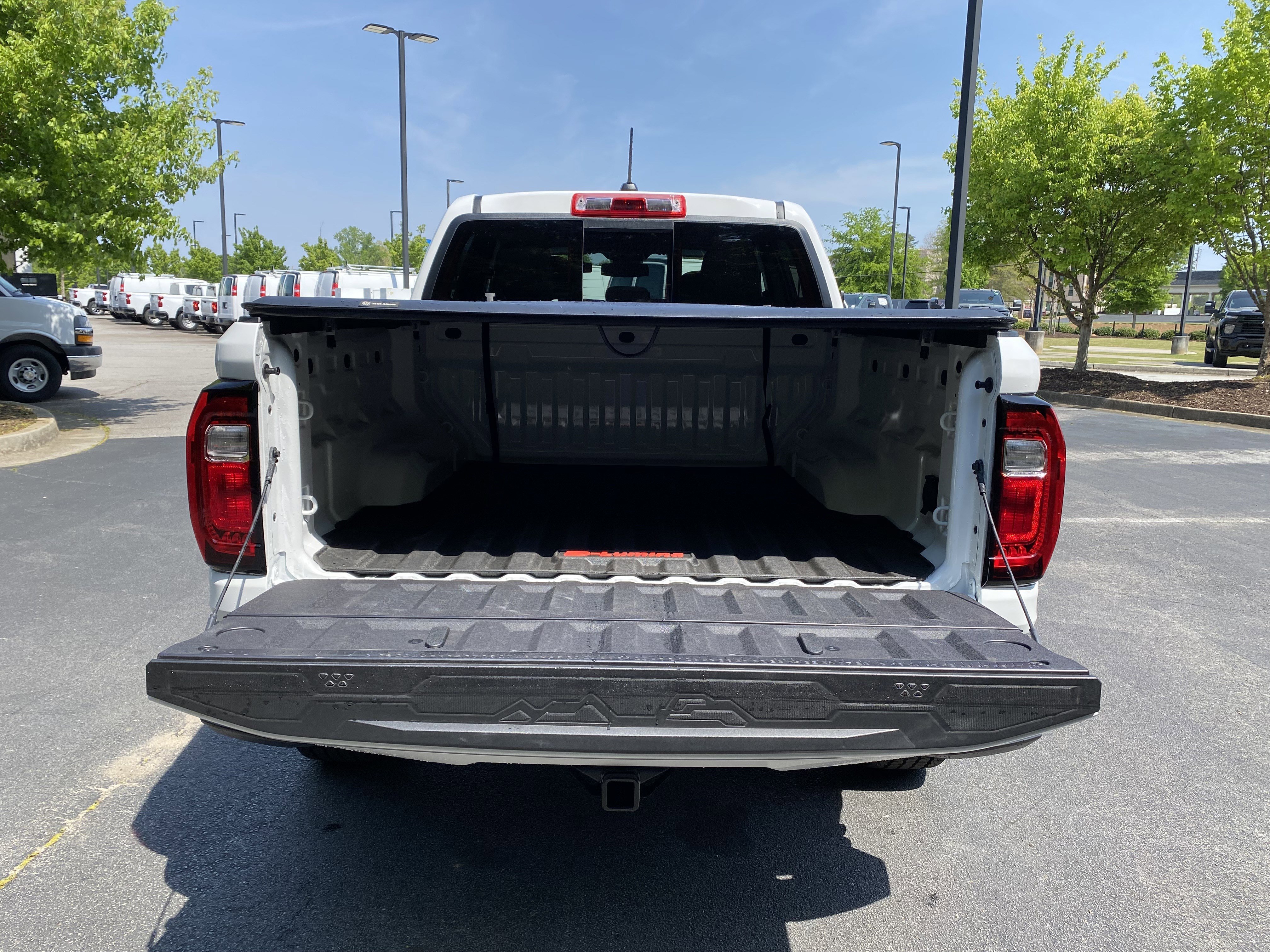 Used 2024 GMC Canyon Elevation w/ Convenience Package image 11