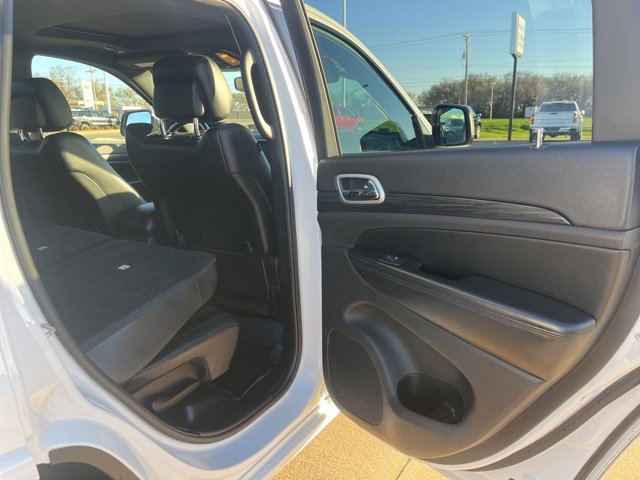 Used 2020 Jeep Grand Cherokee Altitude image 41