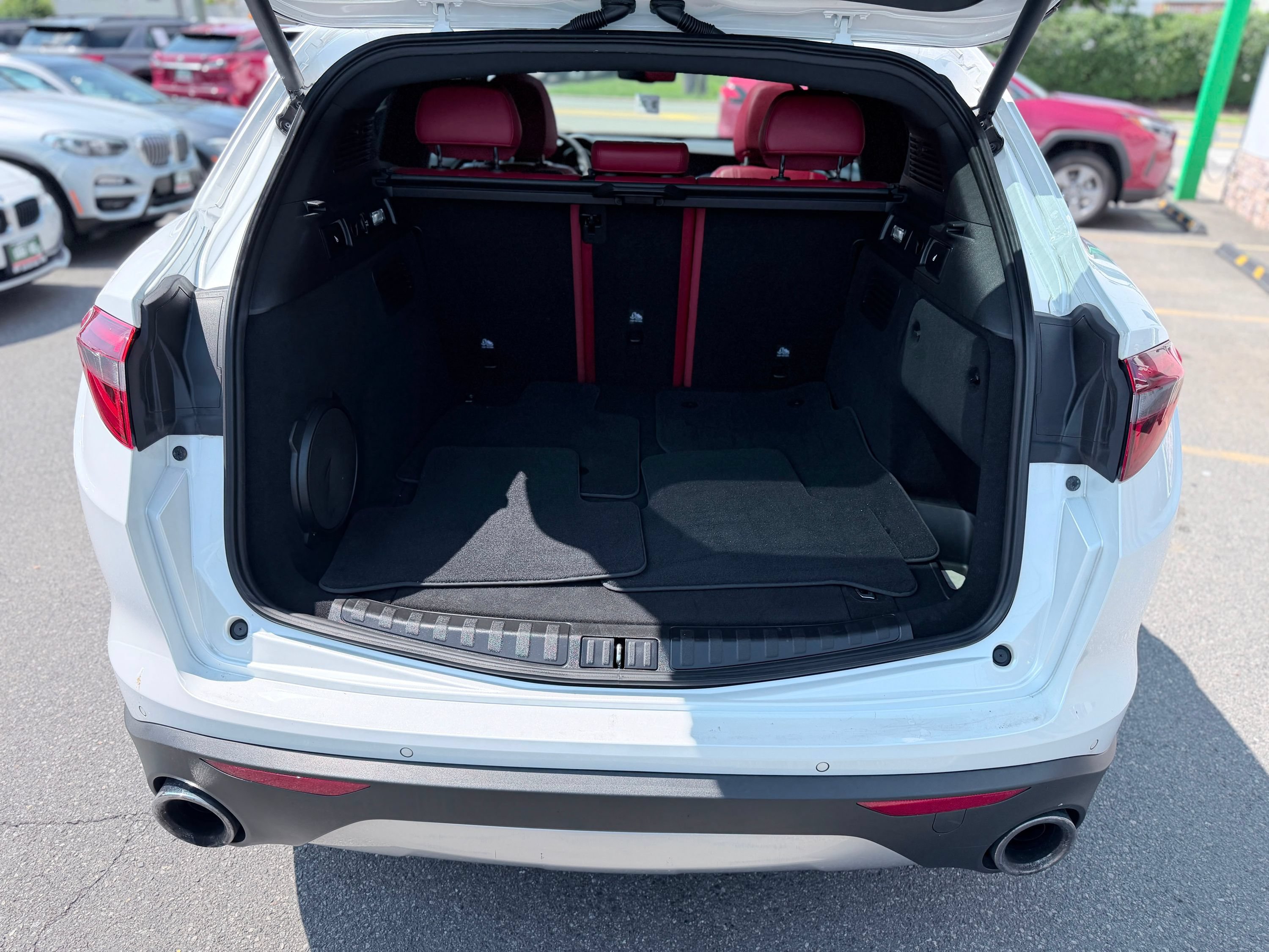 Used 2019 Alfa Romeo Stelvio Ti Sport w/ Quick Order Package 22S Sport AWD/4WD image 10