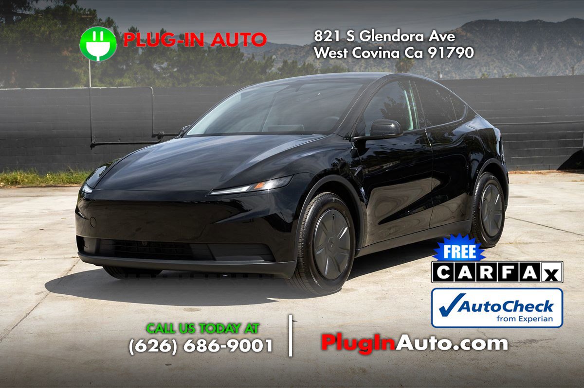Used 2026 Tesla Model Y 2WD image 1