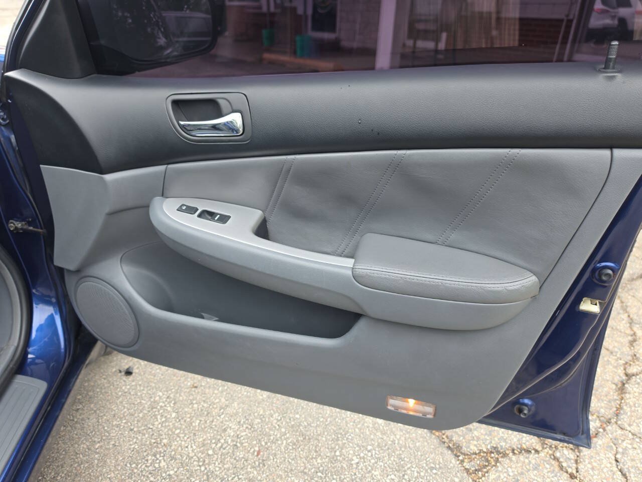 Used 2003 Honda Accord EX image 22