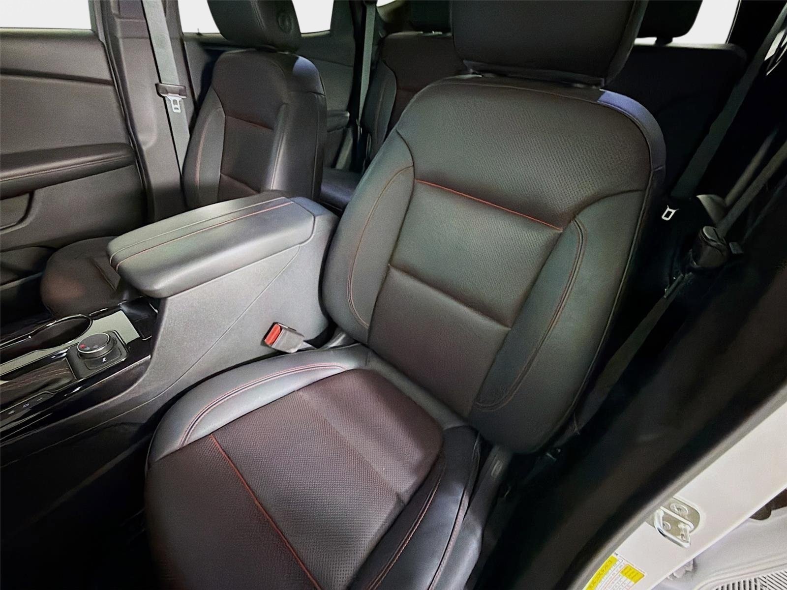 Certified 2020 Chevrolet Blazer RS FWD image 11