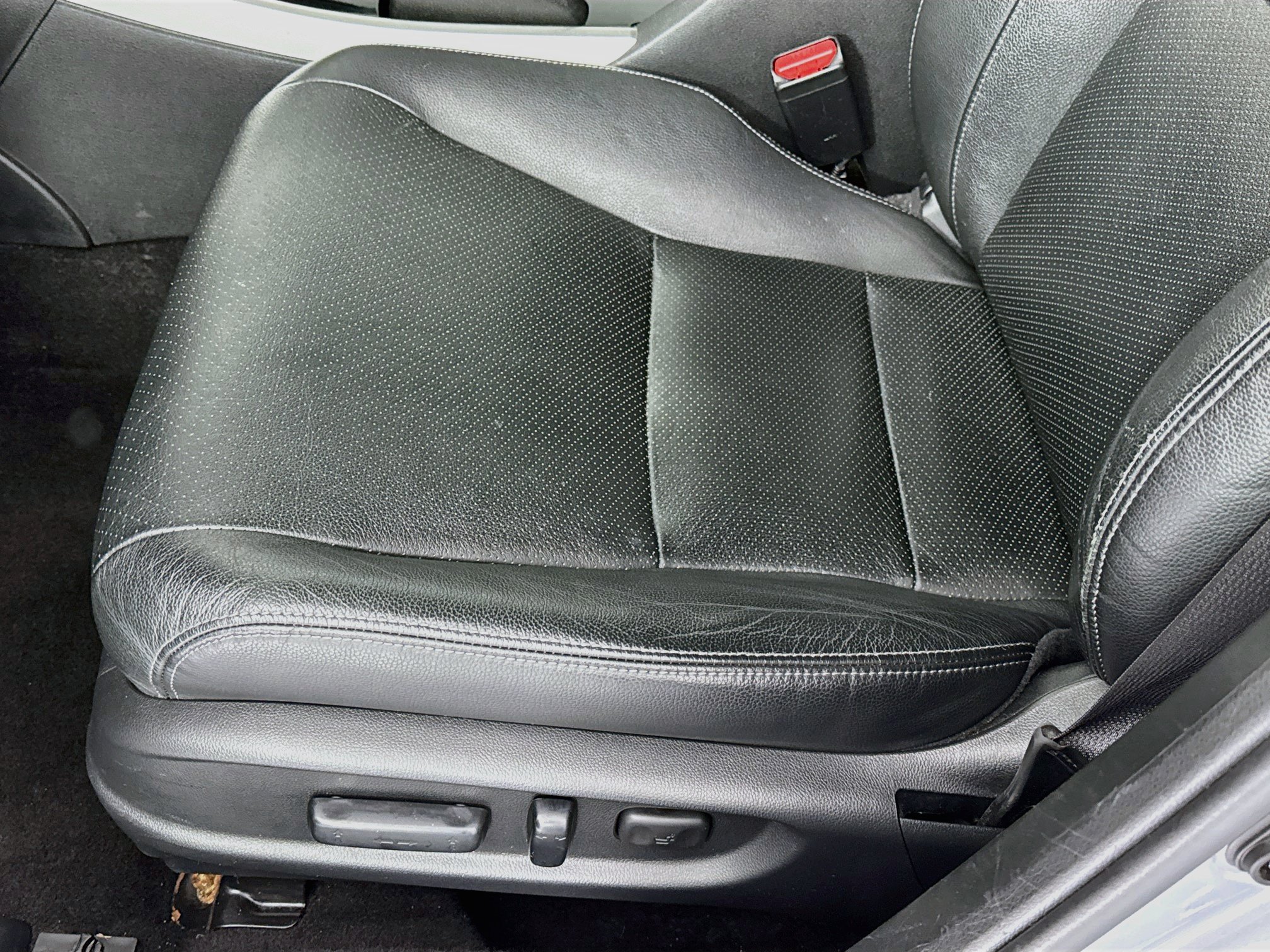 Used 2017 Honda Accord Touring image 19