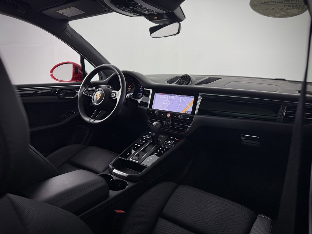 Certified 2024 Porsche Macan image 22