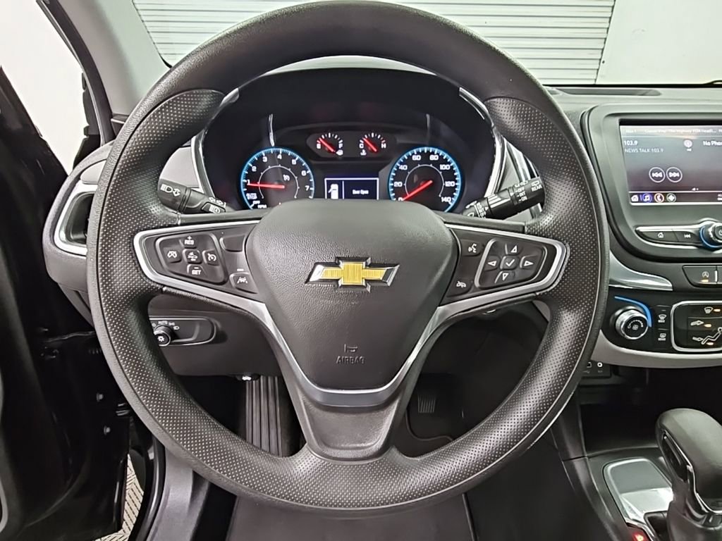 Used 2023 Chevrolet Equinox LS w/ Midnight Edition image 24