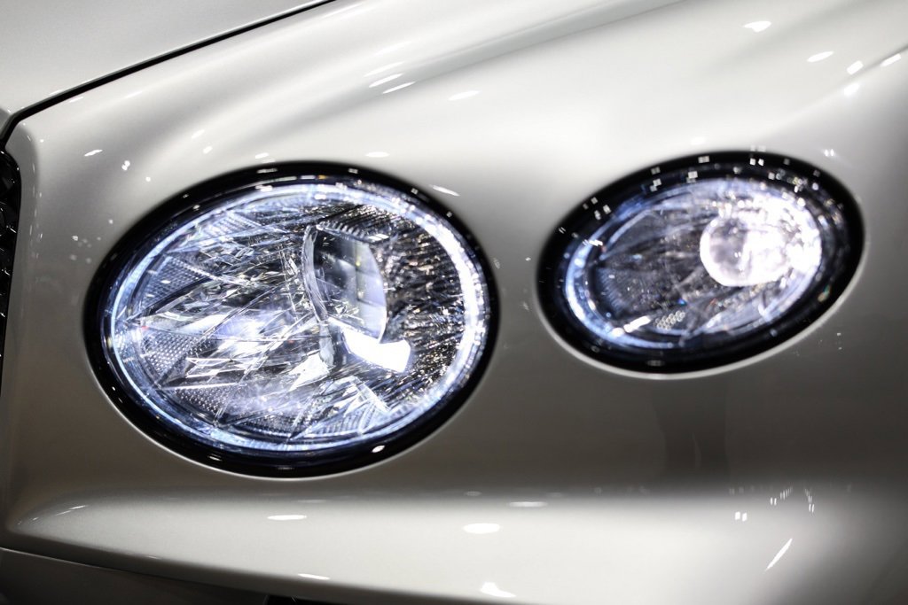 Used 2022 Bentley Bentayga S V8 image 49