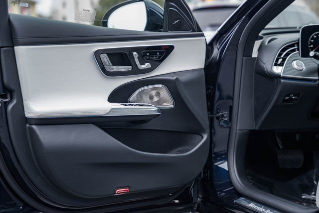New 2026 Mercedes-Benz E 350 4MATIC Sedan image 36