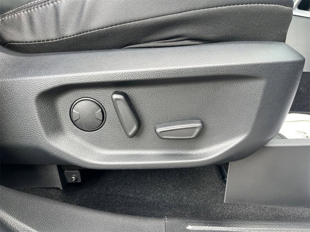 Used 2024 Ford Ranger Lariat w/ Trailer Tow Package image 27