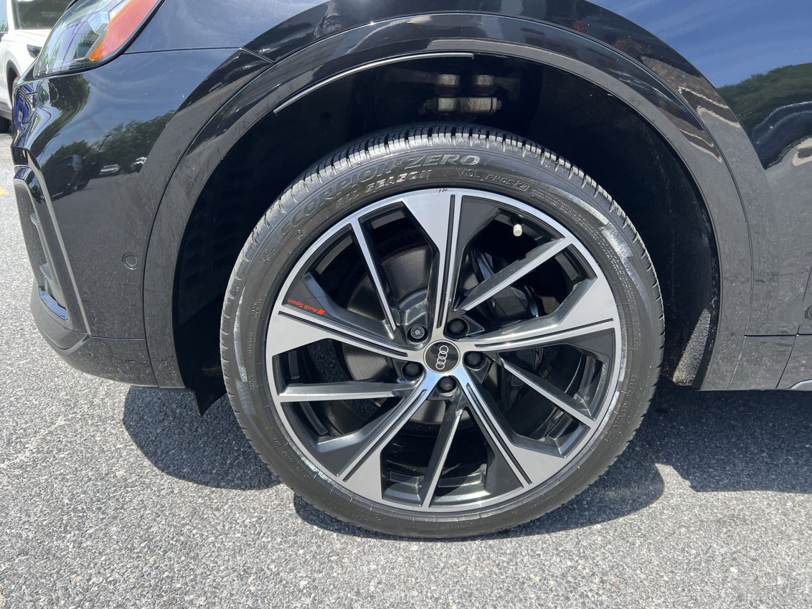 Used 2021 Audi SQ5 Prestige AWD/4WD image 12