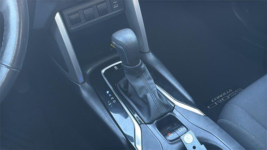 Used 2023 Toyota Corolla Cross LE image 25