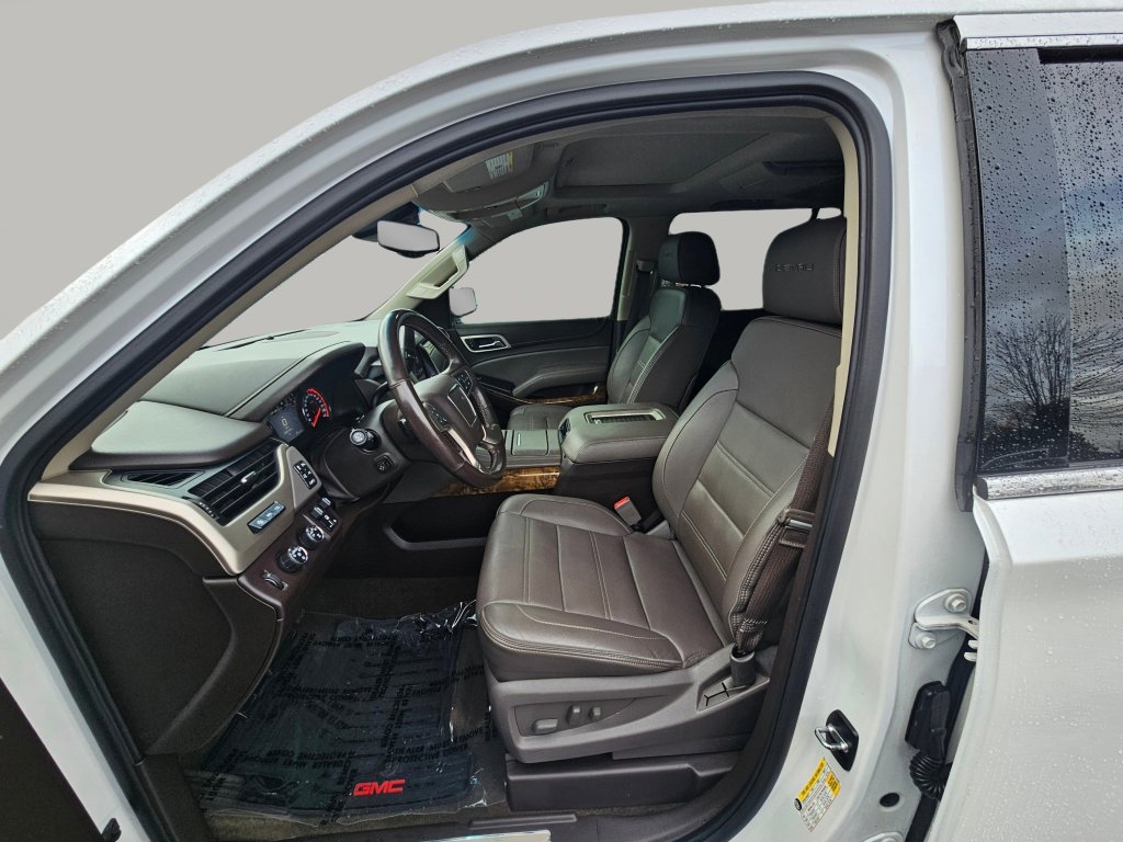 Used 2016 GMC Yukon XL Denali w/ Open Road Package image 20