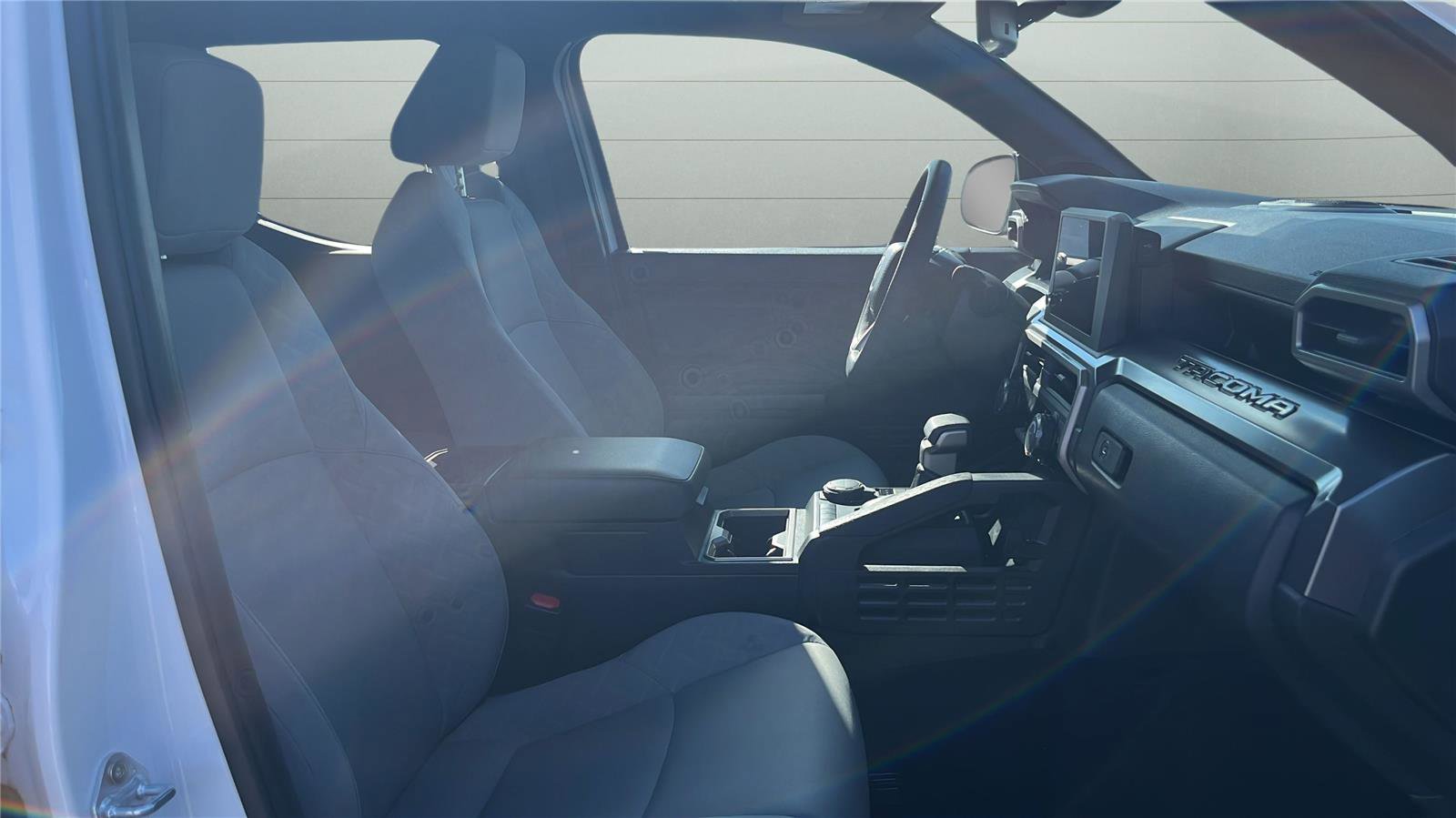 Used 2025 Toyota Tacoma SR5 image 15