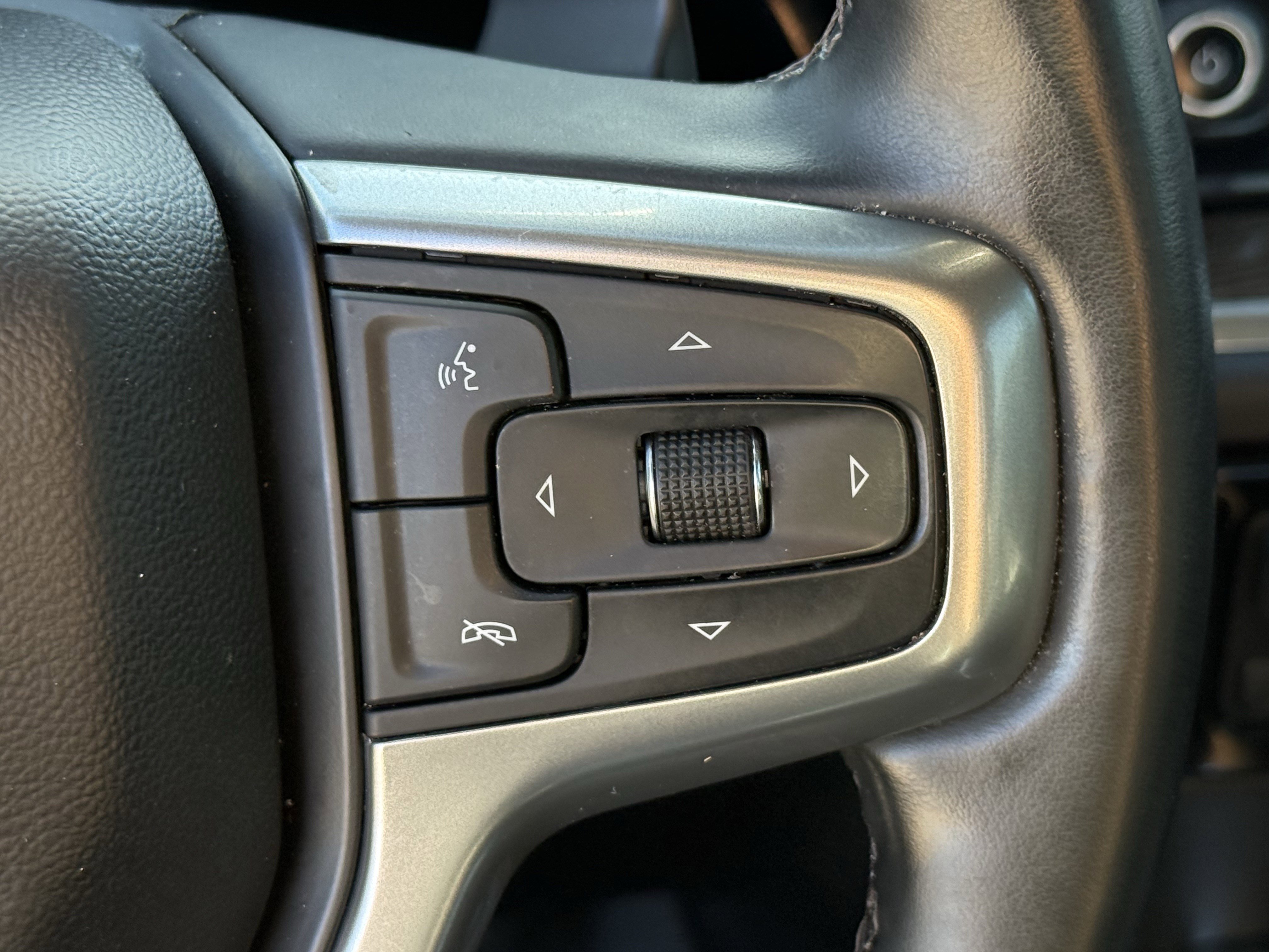 Used 2025 Chevrolet Silverado 1500 RST image 17